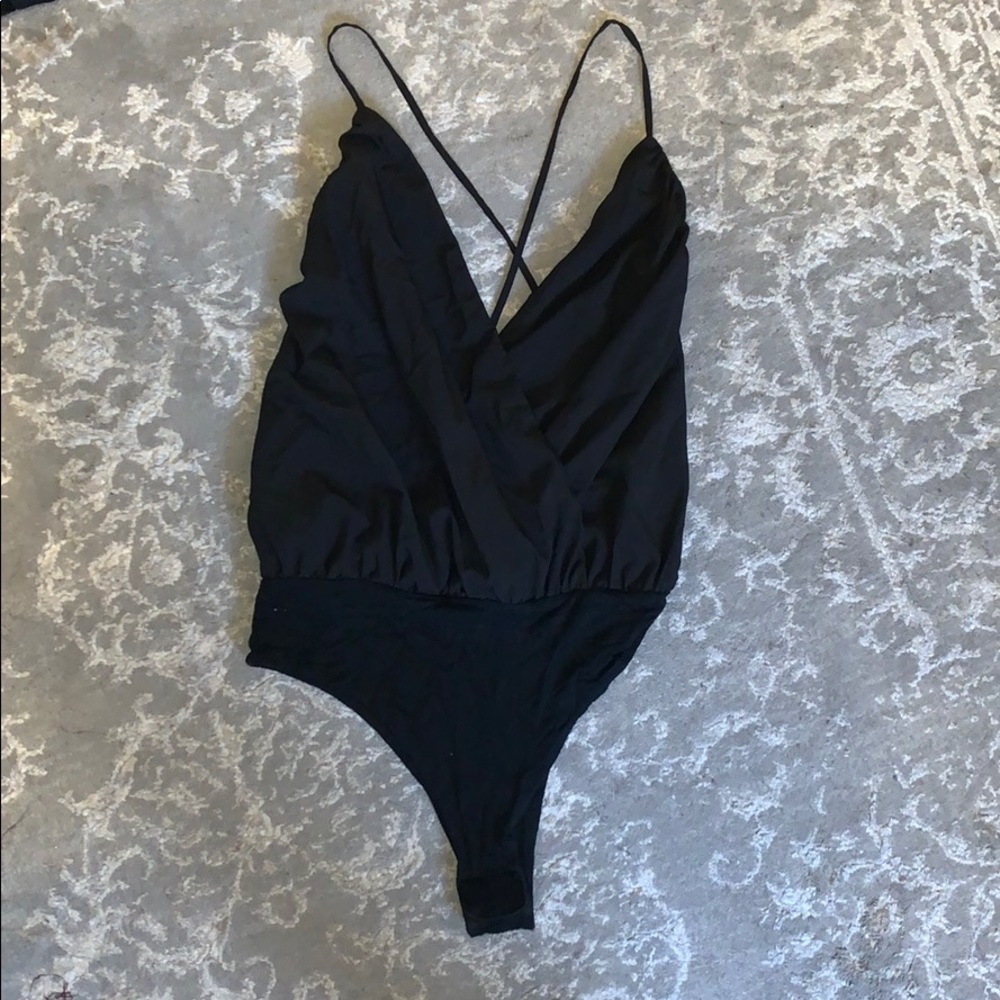 Low cut bodysuit FINAL SALE CLOSING CLOSET